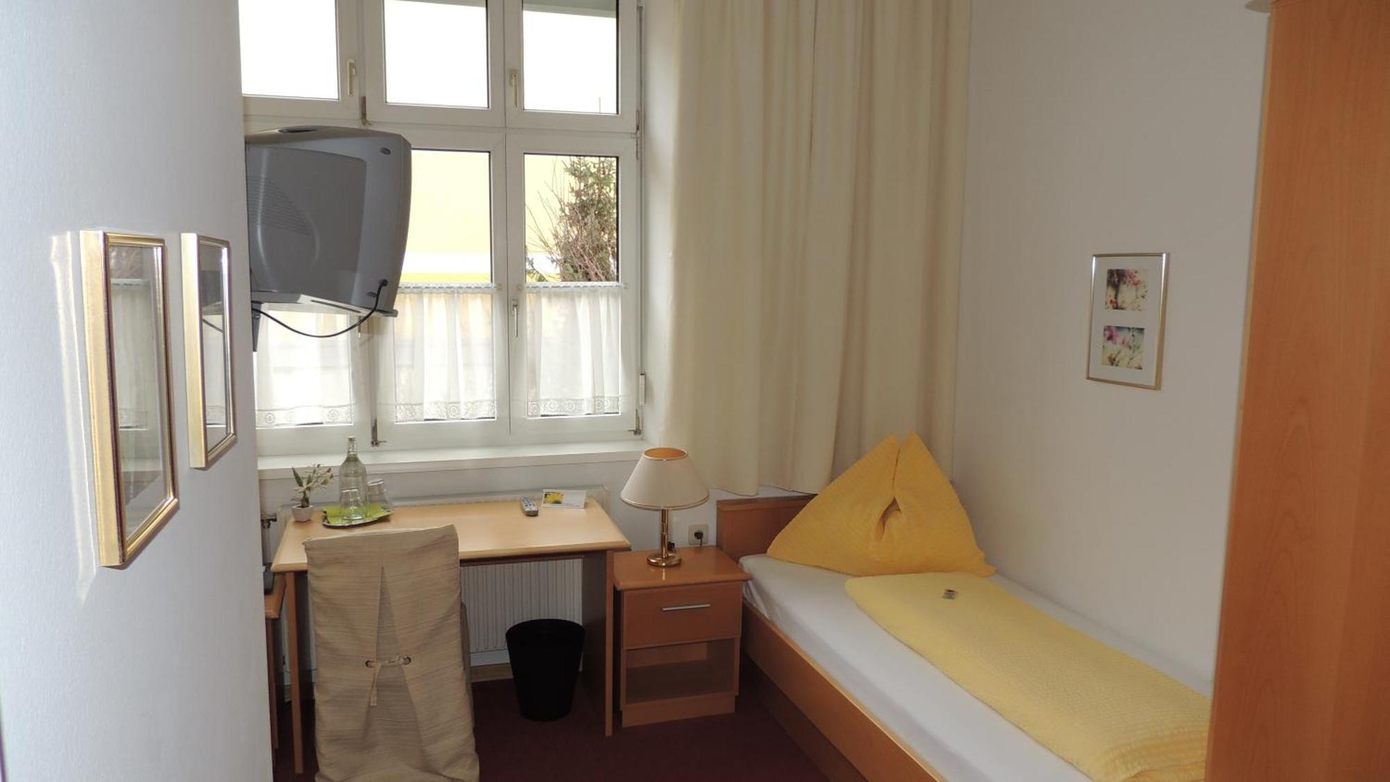 Fruehstueckspension Barbara Poechlarn Room photo